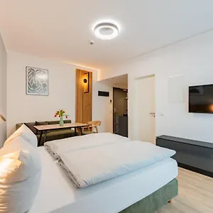  Hotel apartamentowy Nena Adlershof