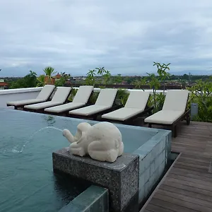 https://allia.hotelsseminyak.net